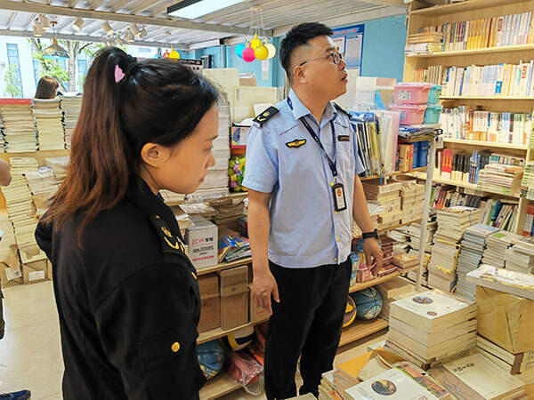 平阳：节前检查文化市场和印刷企业筑牢安全生产防线(图2)